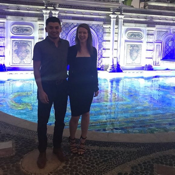 Nicole - Picture 2 of 7